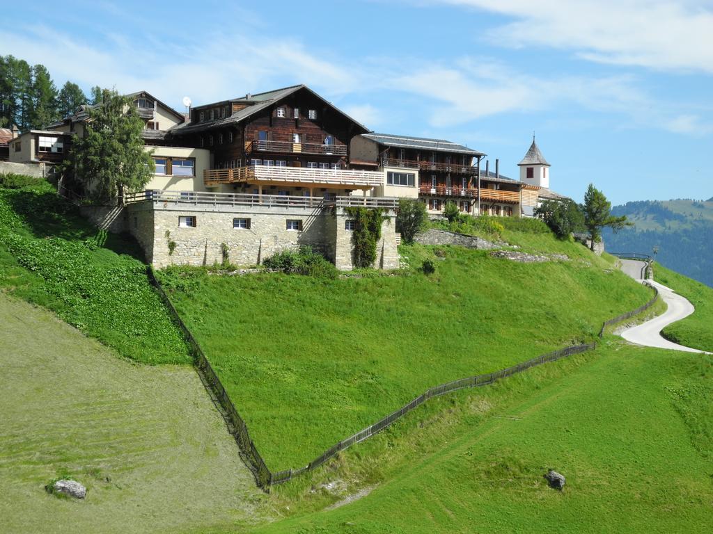 Hotel Restaurant Capricorns Casti-Wergenstein Buitenkant foto