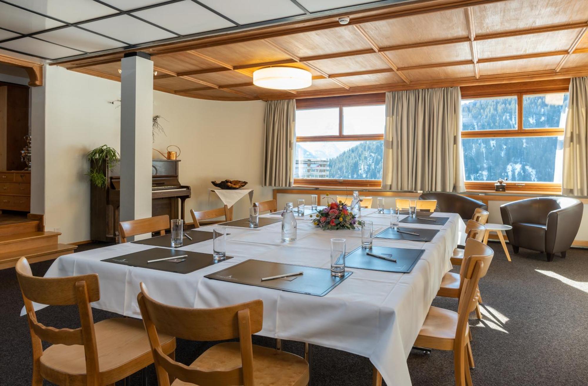 Hotel Restaurant Capricorns Casti-Wergenstein Buitenkant foto