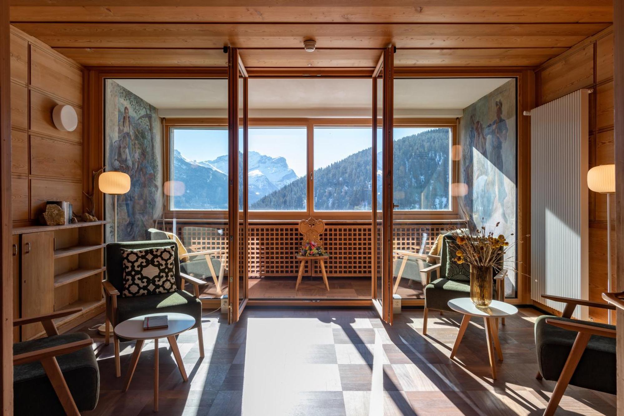 Hotel Restaurant Capricorns Casti-Wergenstein Buitenkant foto