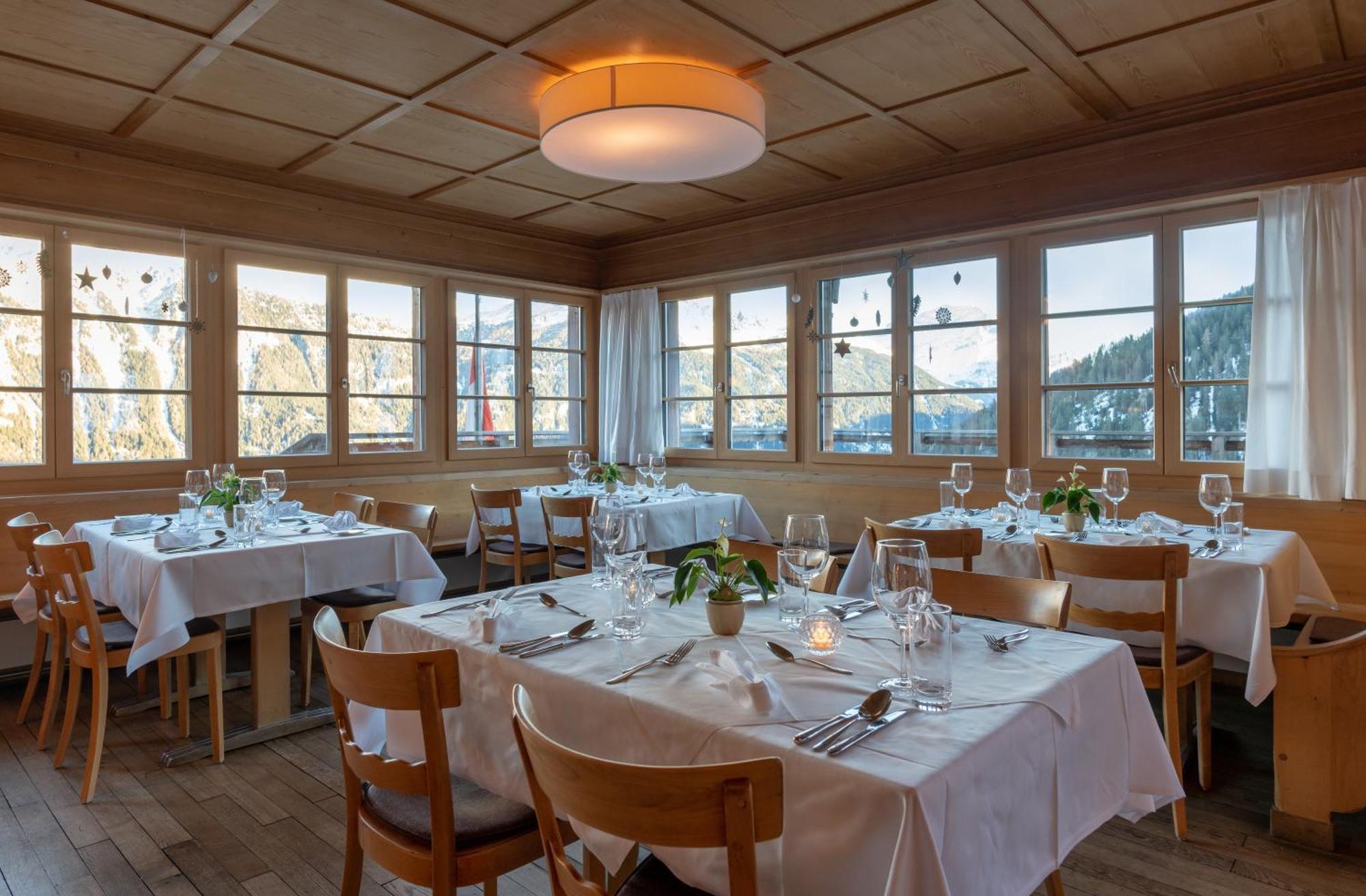 Hotel Restaurant Capricorns Casti-Wergenstein Buitenkant foto